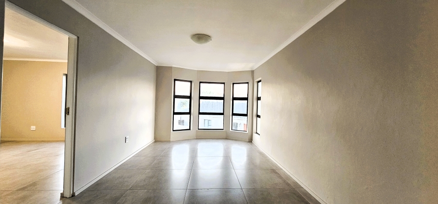 5 Bedroom Property for Sale in Myburgh Park Western Cape